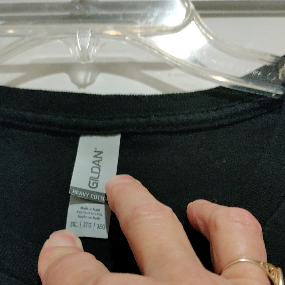 Gildan Black Tee with Festive Print - Picture 2 of 3